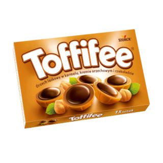 Praliny Toffifee Storck, cukierki karmelowe z orzechem laskowym 125g